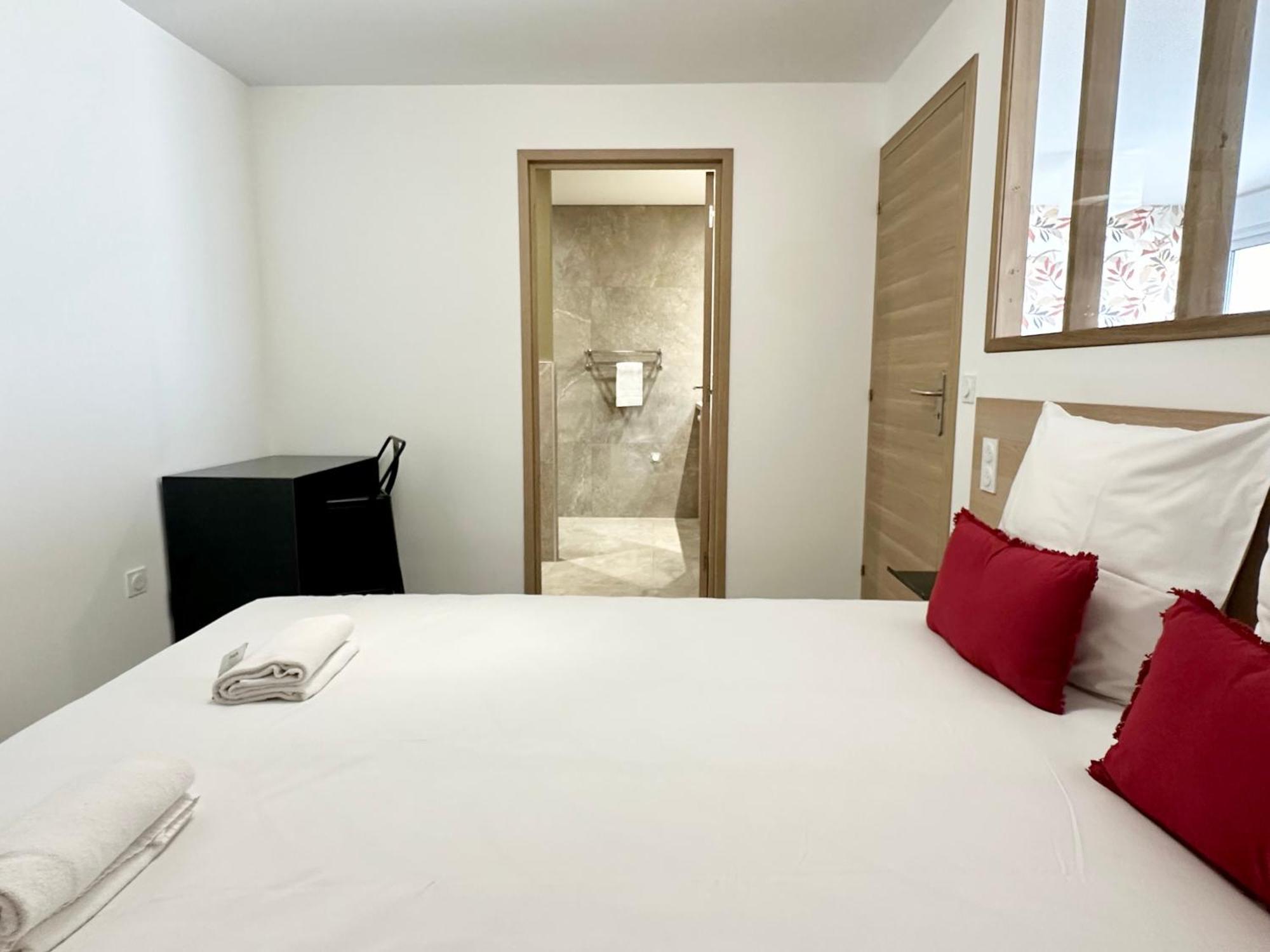L'Ile Mystique - Central - Parking Prive - Neuf - Clim Мон-де-Марсан Экстерьер фото